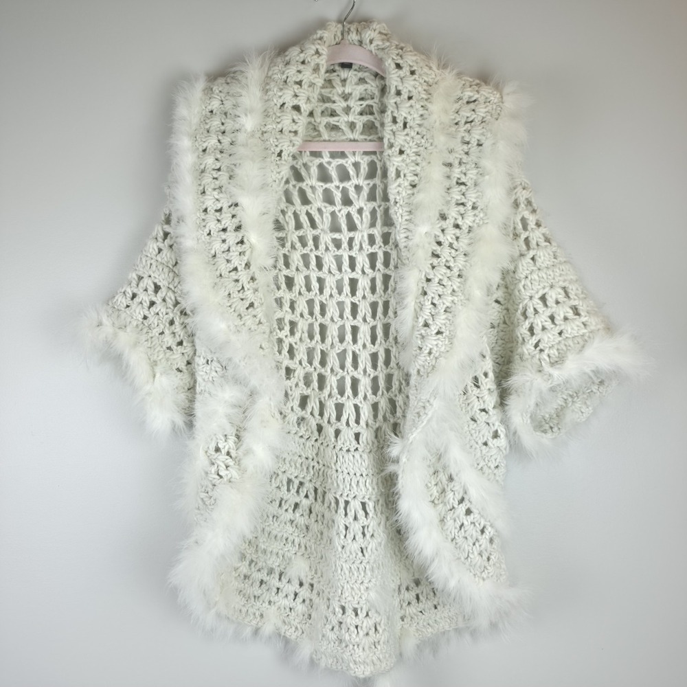 Lisa International Cream Cardigan Open Knit With Faux Fur Trim Small/Medium.D183